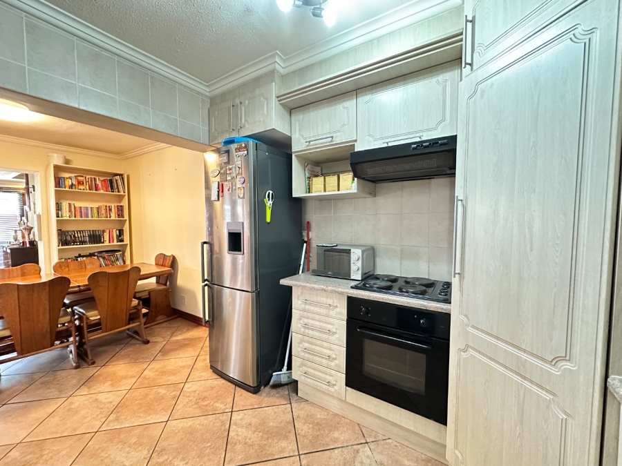 3 Bedroom Property for Sale in Fonteine Park Western Cape